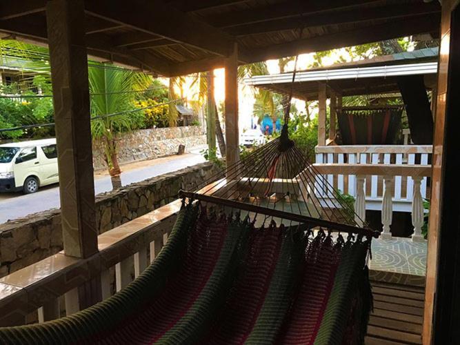 Hotel Coconut Tree West End Exterior foto
